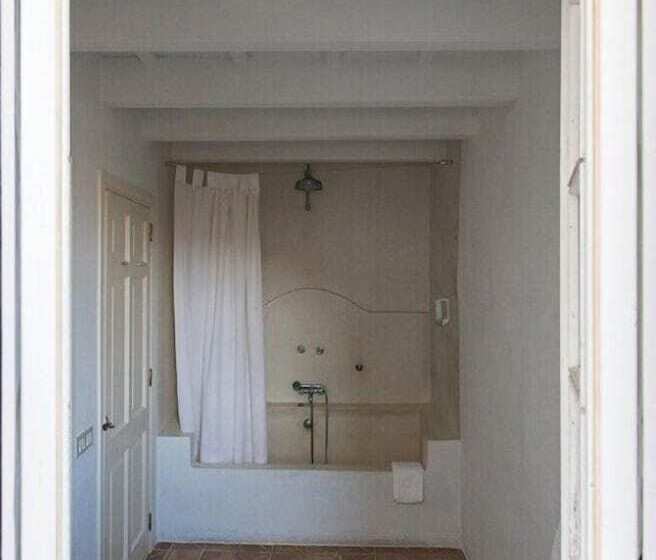 デラックスルーム, Tres Sants