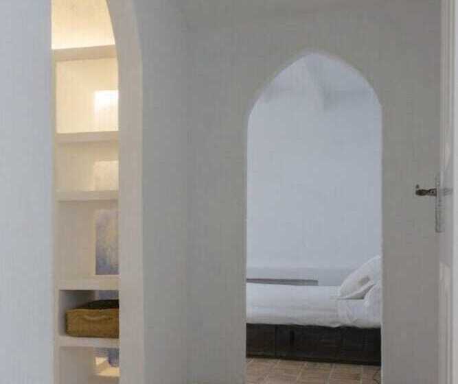 デラックスルーム, Tres Sants