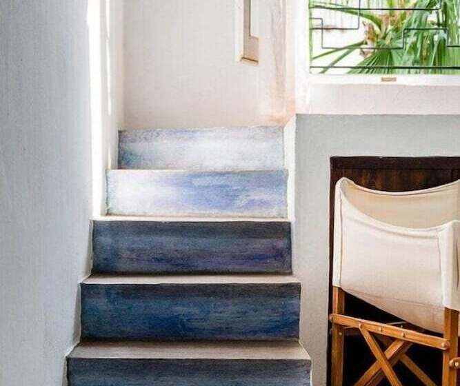 デラックスルーム, Tres Sants