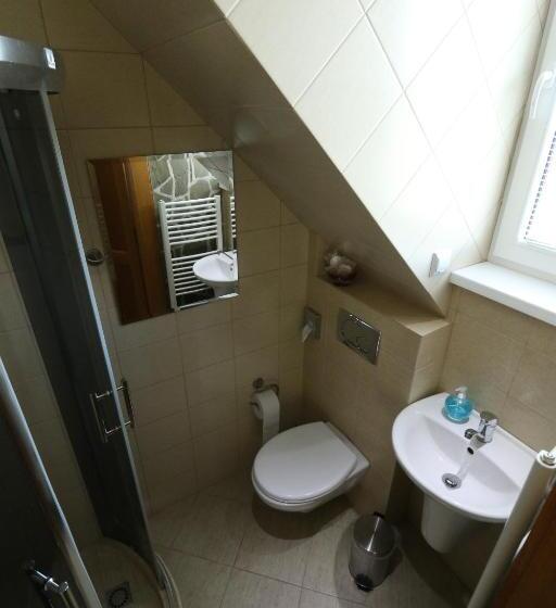 标准间, Penzión Skorušina