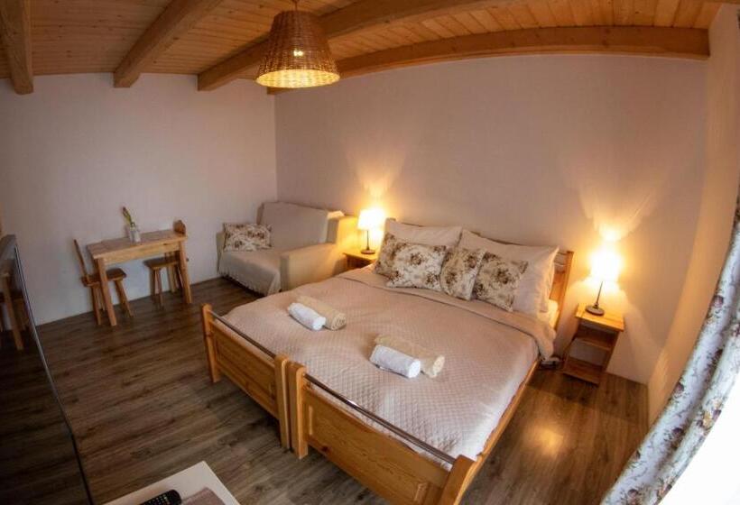 高级大房间, Penzión Skorušina