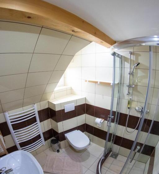 家庭小型套房, Penzión Skorušina