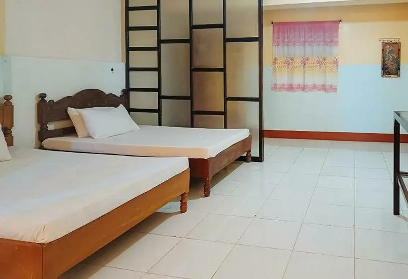 ファミリールーム, Reddoorz @ Grand Valley Hotel Junction Luna Cagayan