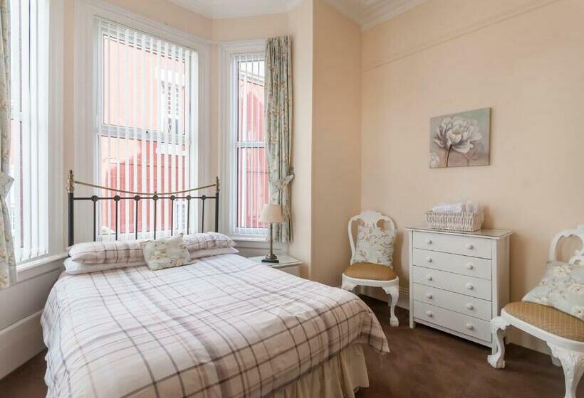 غرفة قياسية, Kingswood Guest House