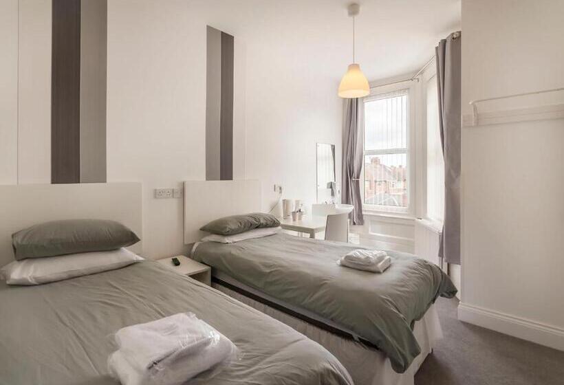 غرفة قياسية, Kingswood Guest House