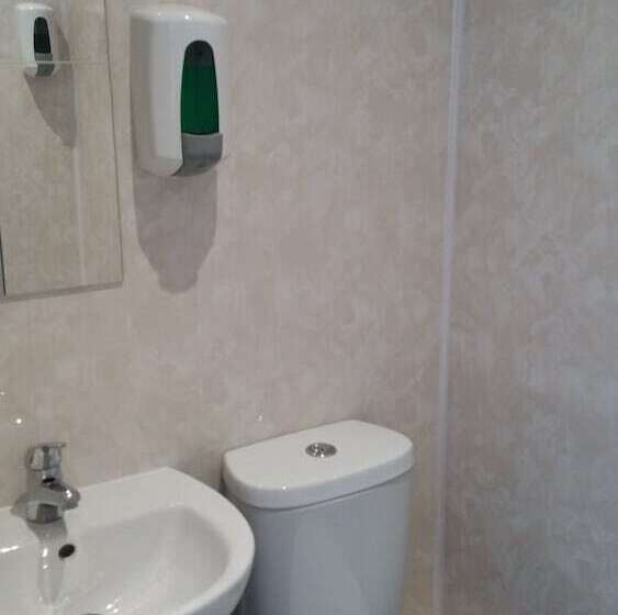 غرفة قياسية فردية, Kingswood Guest House