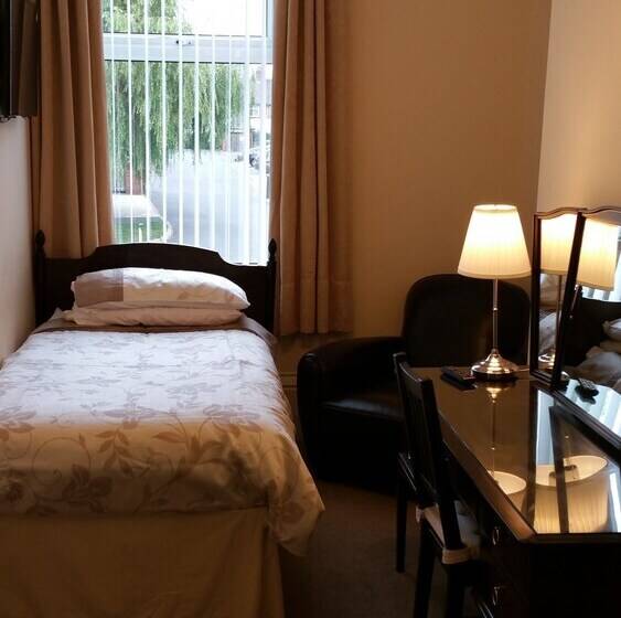 Номер Стандарт Индивидуальный, Kingswood Guest House