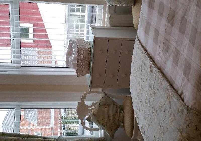 غرفة قياسية, Kingswood Guest House