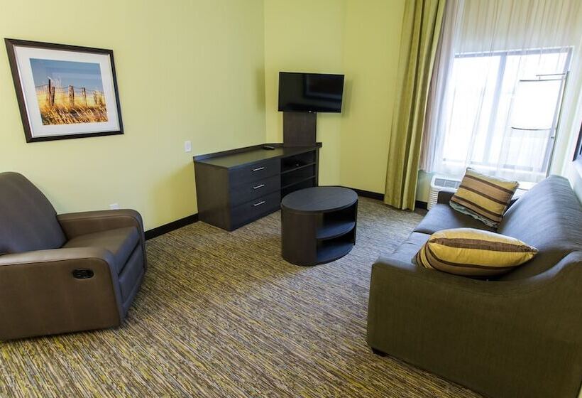 מיטת קינג בסוויטה, Candlewood Suites Overland Park W 135th St, An Ihg