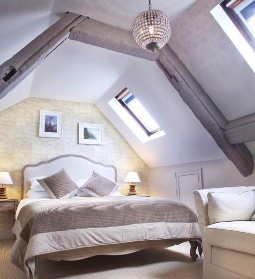 חדר משפחתי, Flower Pot