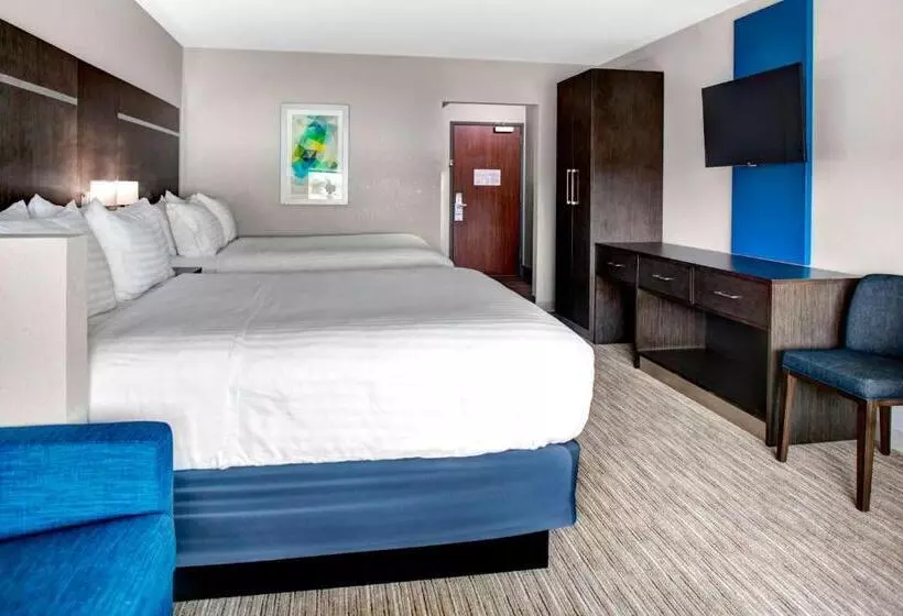 スイート, Holiday Inn Express & Suites Coldwater, An Ihg