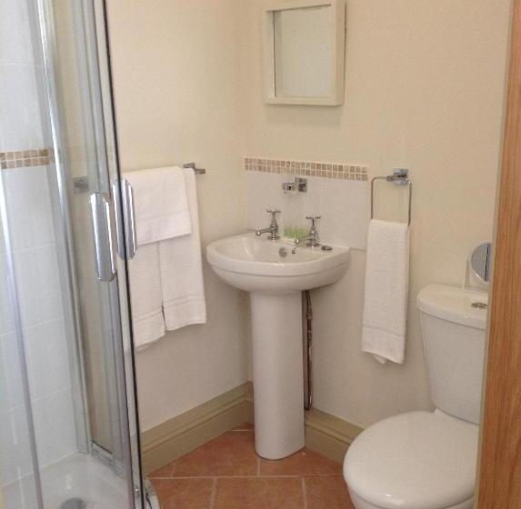 スタンダードルーム, Cross Keys Inn