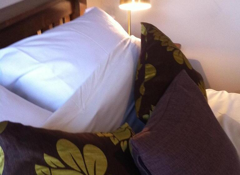 スタンダードルーム, Cross Keys Inn