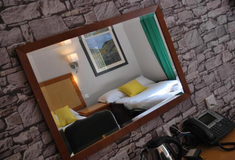 Семейный Номер, The Kellbank