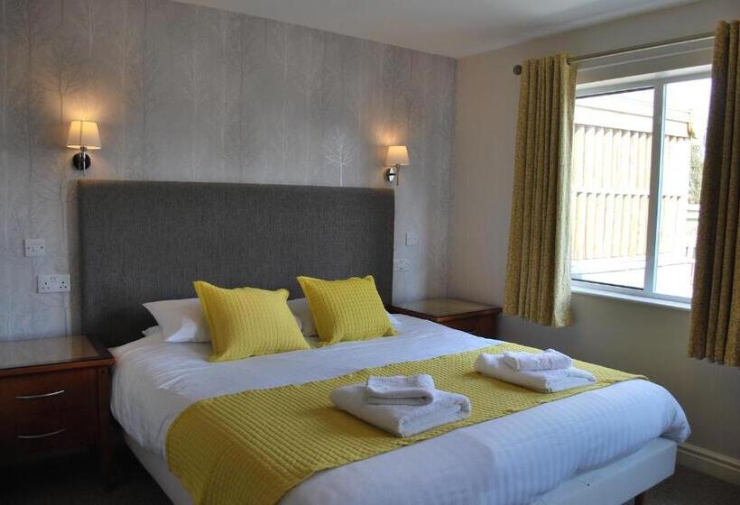 Номер Стандарт Кровать Кинг Адаптированный для Инвалидов, The Kellbank