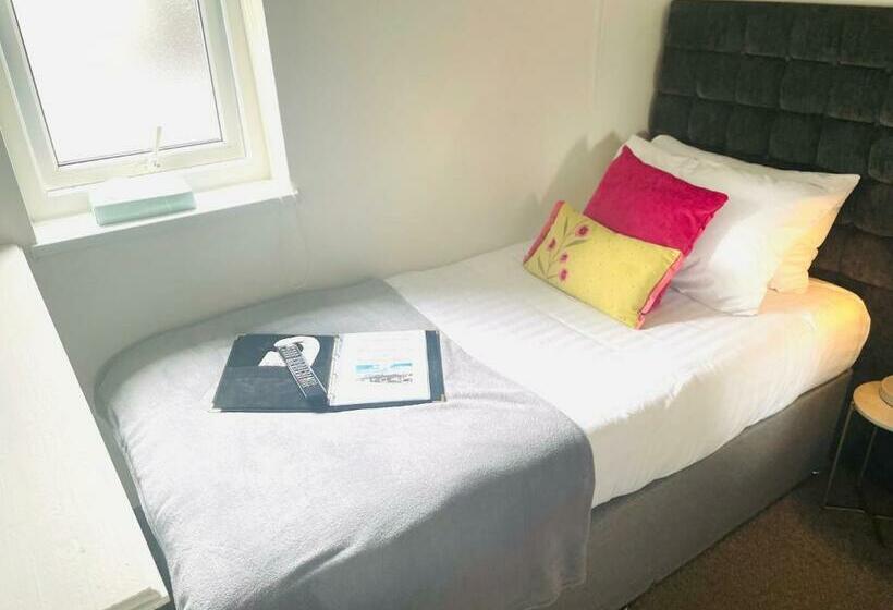 غرفة قياسية فردية, The Railway Inn