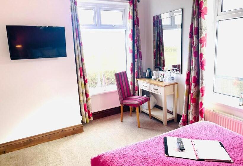 غرفة قياسية مطلّة علي الحديقة, The Railway Inn