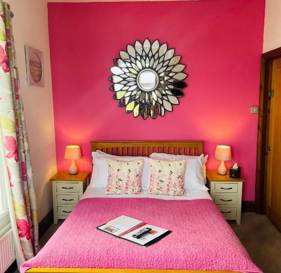 غرفة قياسية مطلّة علي الحديقة, The Railway Inn