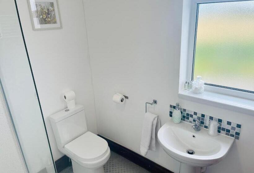 غرفة قياسية مطلّة علي الحديقة, The Railway Inn