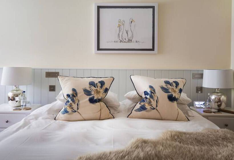 חדר דלוקס, The Turtley Corn Mill