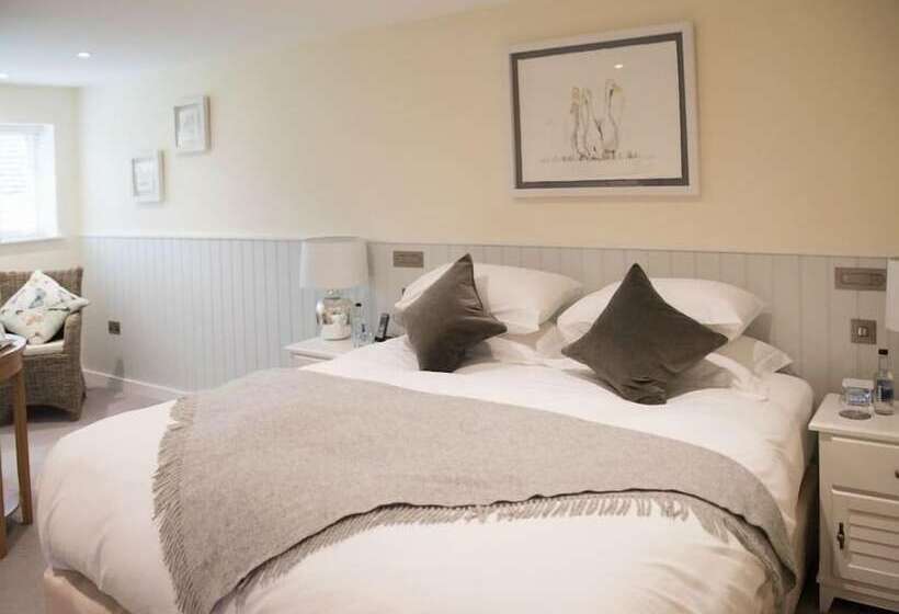 חדר דלוקס, The Turtley Corn Mill