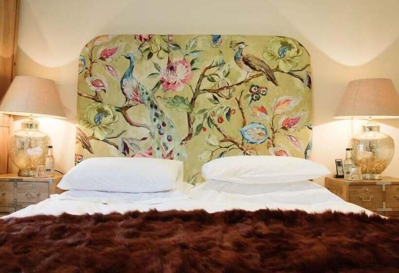 חדר דלוקס, The Turtley Corn Mill