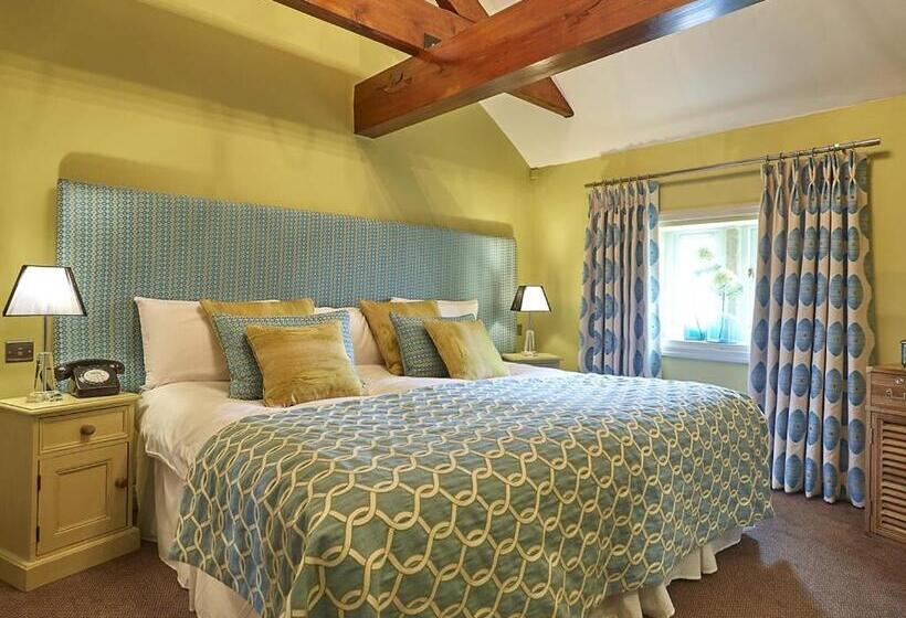 标准间, The White Hart At Lydgate