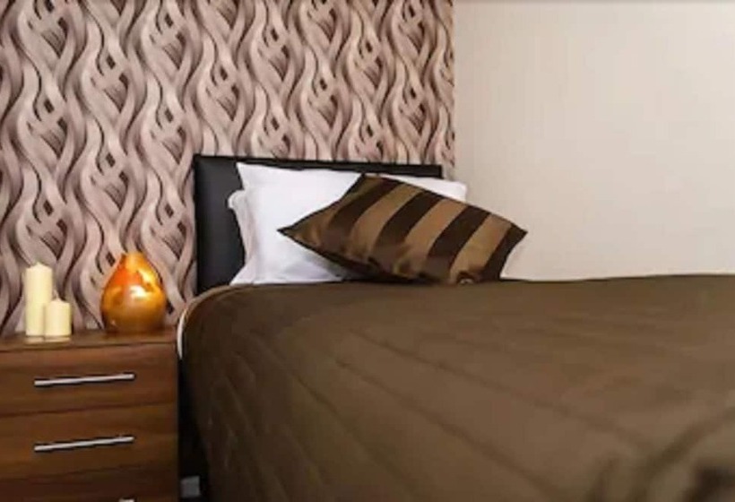 스탠다드 룸, Trivelles Eccles