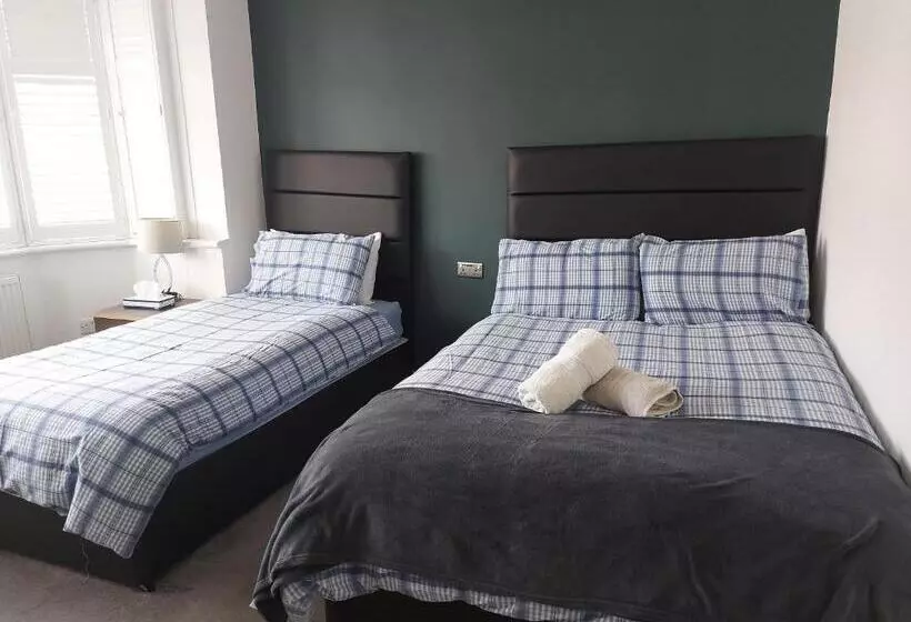 اتاق خانوادگی با سرویس بهداشتی مشترک, Apple House Wembley