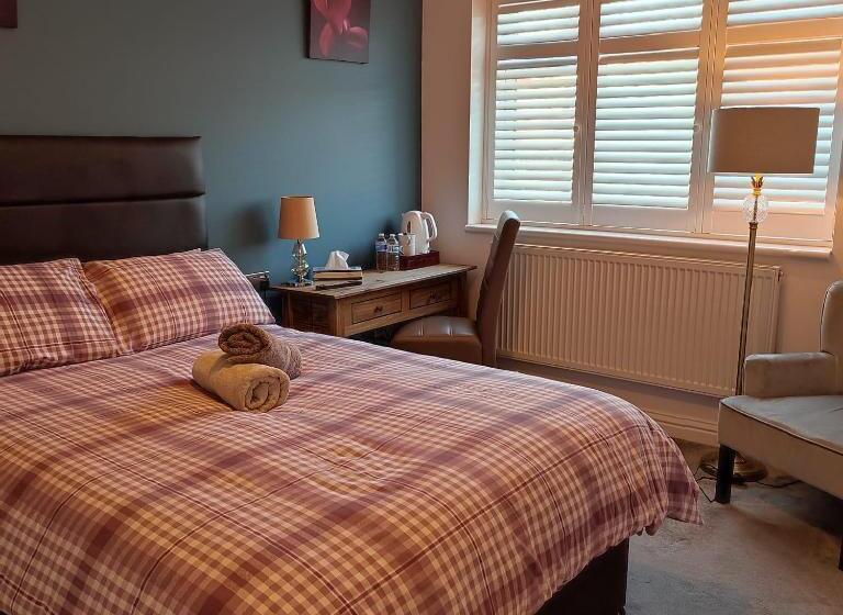 Номер Deluxe, Apple House Wembley