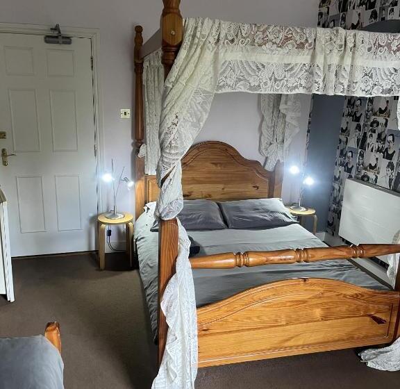 غرفة سوبيريور رباعية, Beverley Budget Inn