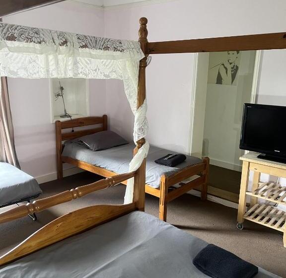 غرفة سوبيريور رباعية, Beverley Budget Inn