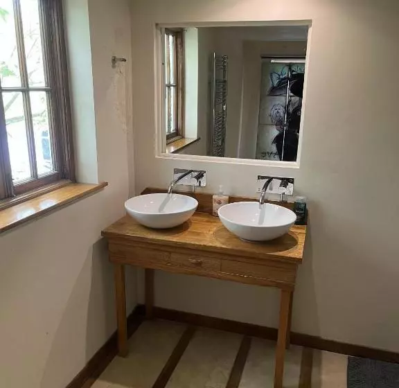 スーペリアの４人部屋, Beverley Budget Inn