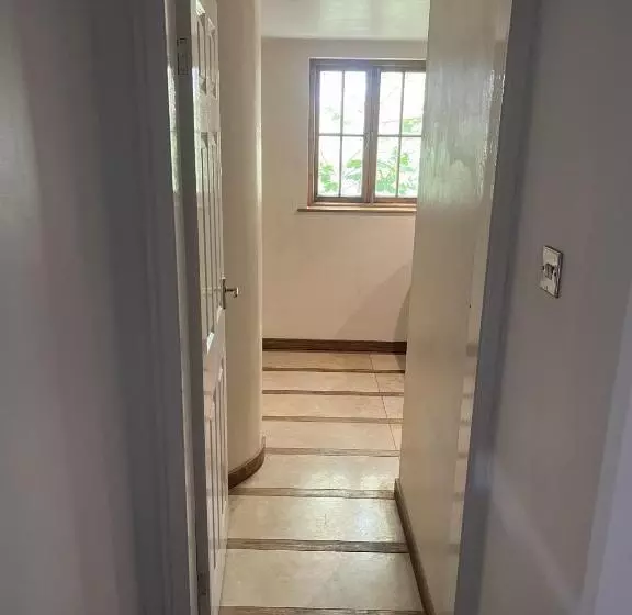 スーペリアの４人部屋, Beverley Budget Inn