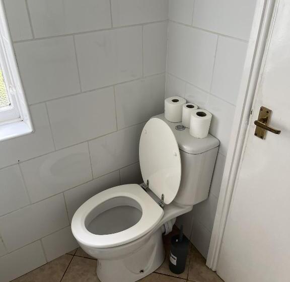 غرفة سوبيريور مطلّة علي الحديقة, Beverley Budget Inn