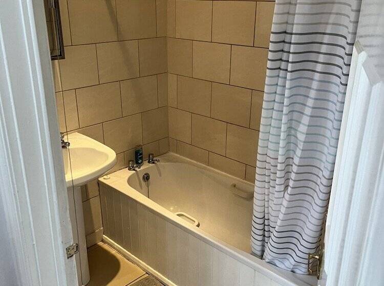 غرفة قياسية حمام مشترك, Beverley Budget Inn