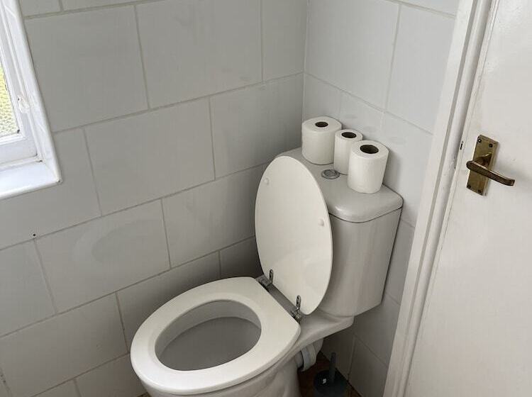 غرفة سوبيريور مطلّة علي الحديقة, Beverley Budget Inn