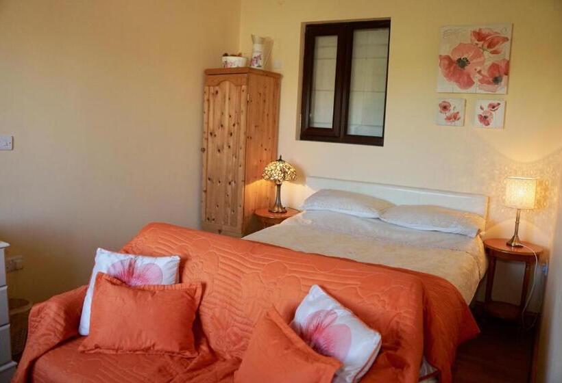 스탠다드 룸, Ravencar Farm B&b