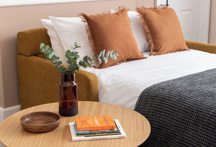 침실 1개 아파트, Saco Bristol West India House