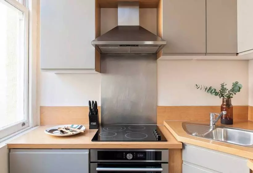 آپارتمان 1 خوابه, Saco Bristol West India House
