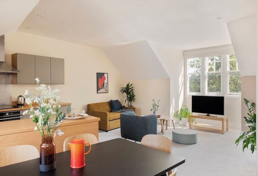 침실 2개 아파트, Saco Bristol West India House