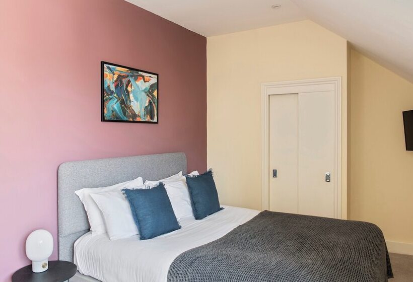 침실 2개 아파트, Saco Bristol West India House