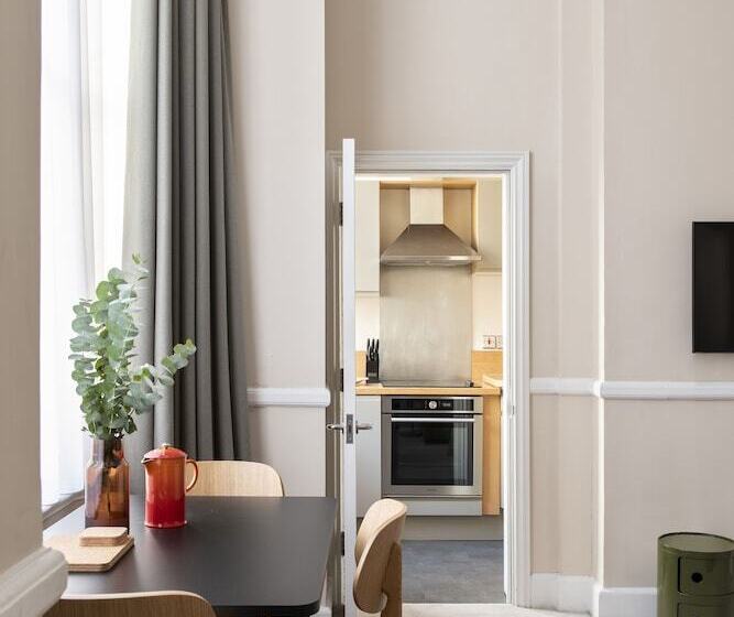 침실 1개 아파트, Saco Bristol West India House