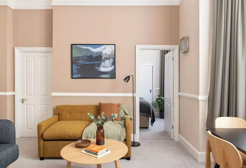 آپارتمان 1 خوابه, Saco Bristol West India House