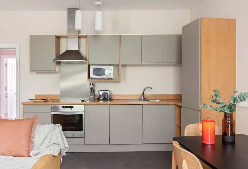 آپارتمان سوپریور 1 خوابه, Saco Bristol West India House