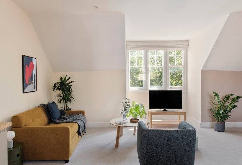 침실 2개 아파트, Saco Bristol West India House