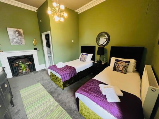 标准间, Horn And Trumpet