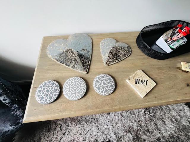 豪华房间, Horn And Trumpet