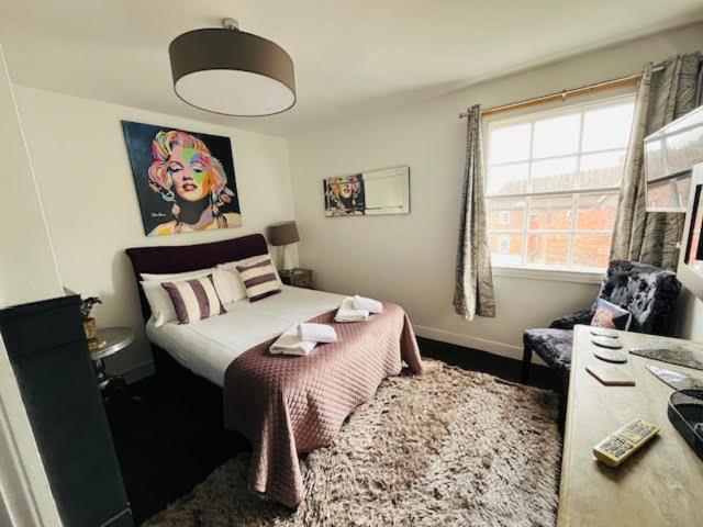 豪华房间, Horn And Trumpet