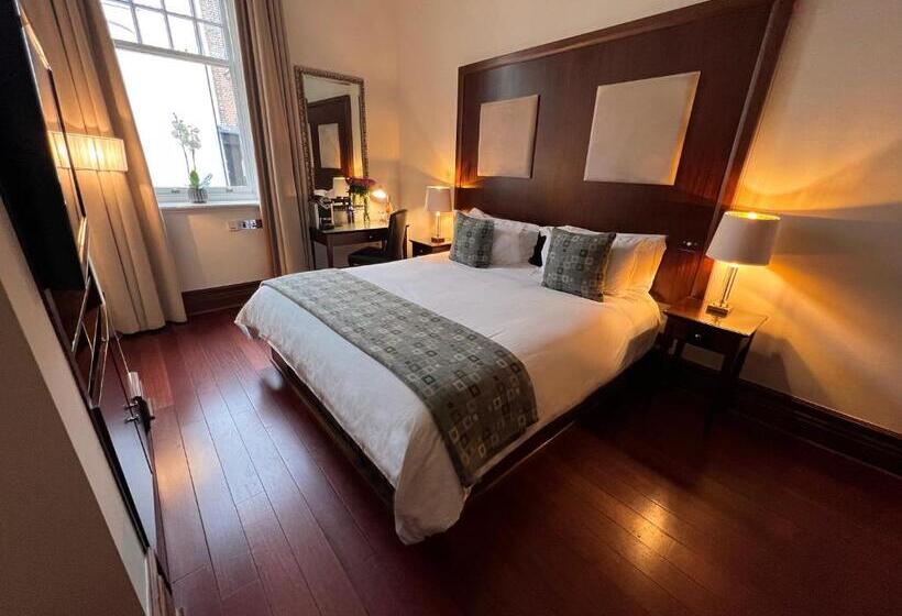 Quarto Standard para Deficientes, Morgans